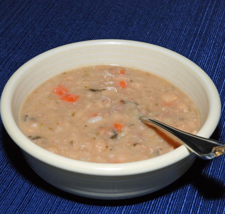 Yankee bean soup