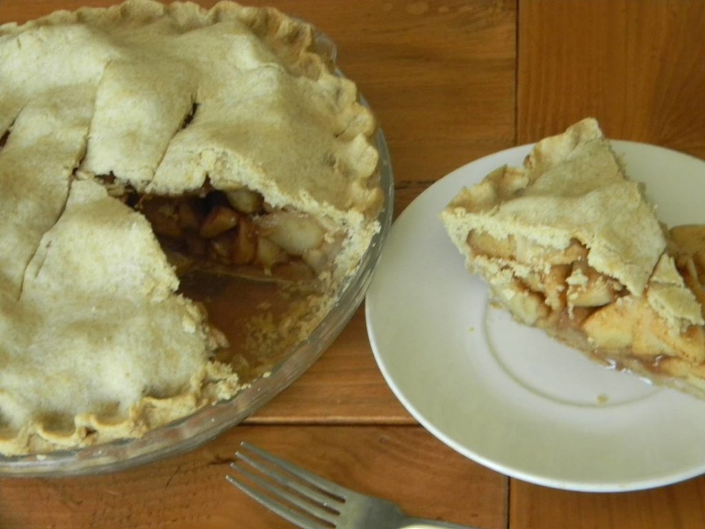 "Mom's Apple Pie" from the "Home Joys" blog