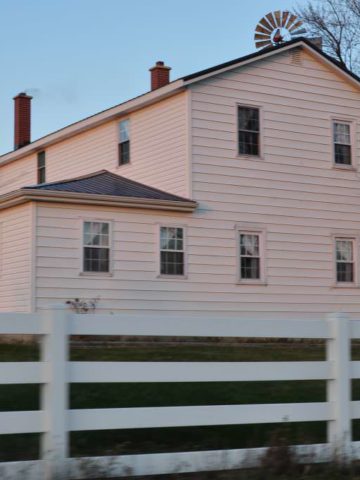 An Amish Farmhouse