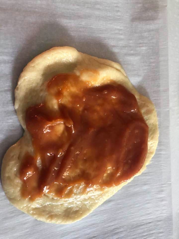 ketchup pizza sauce on pizza pocket