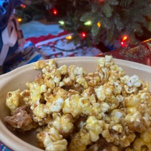 Amish Christmas Caramel Corn