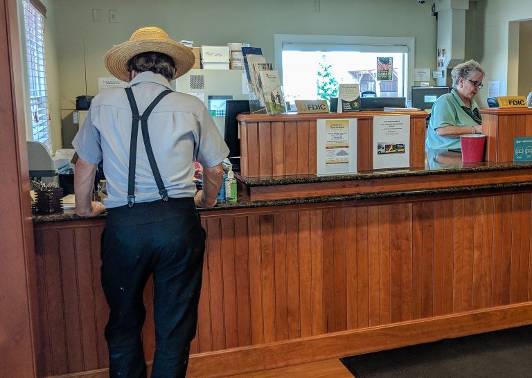 Do the Amish Use Banks?